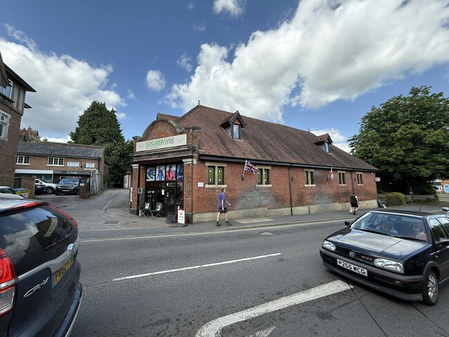 More details for 7-21 Romsey Rd, Lyndhurst - Retail to Rent