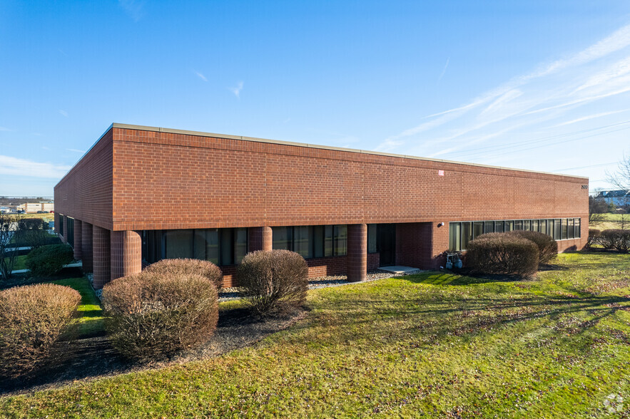 2500 Eisenhower Ave, Norristown, PA for rent - Building Photo - Image 1 of 5