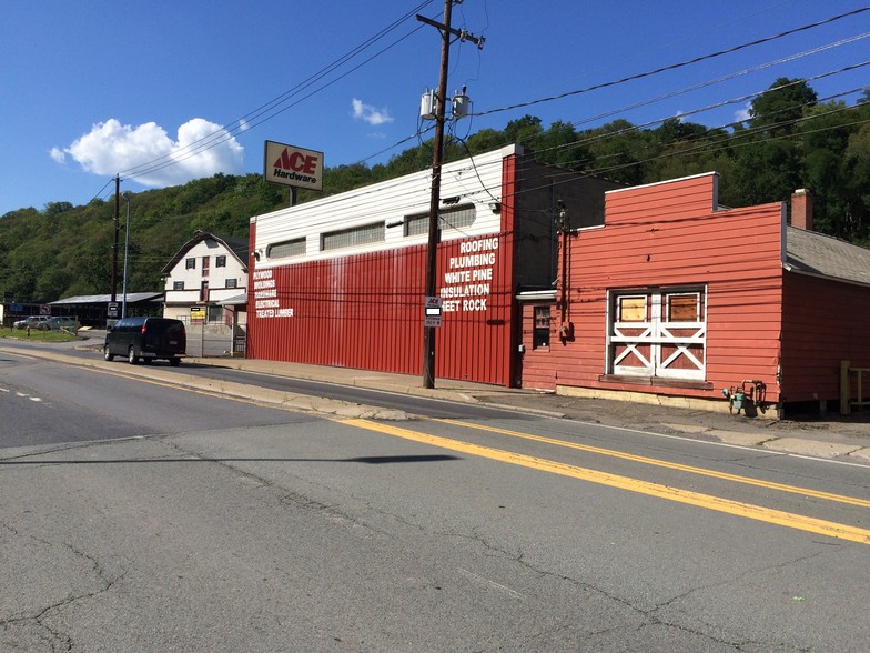 445 Main St, Luzerne, PA for sale - Building Photo - Image 1 of 1