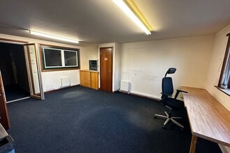 Inveralmond Way, Perth to rent Interior Photo- Image 2 of 9