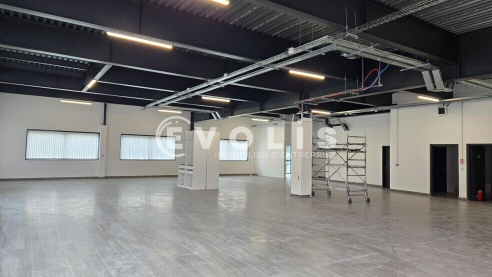 128 Bis Avenue Jean Jaurès, Ivry-sur-Seine to rent - Interior Photo - Image 2 of 22