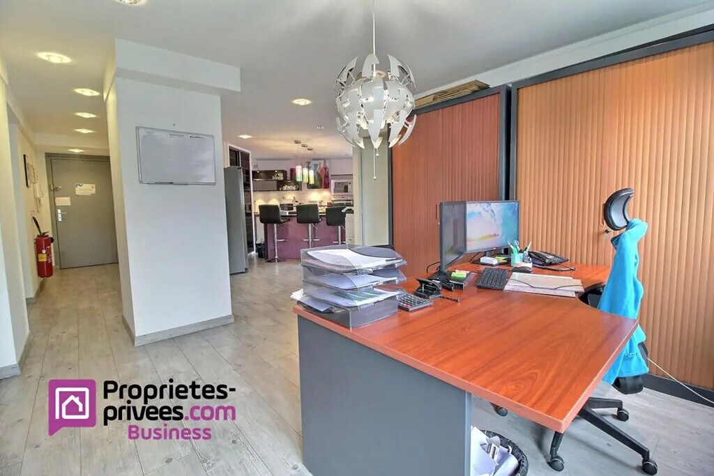 Vente Bureaux 85 m² - Photo 1