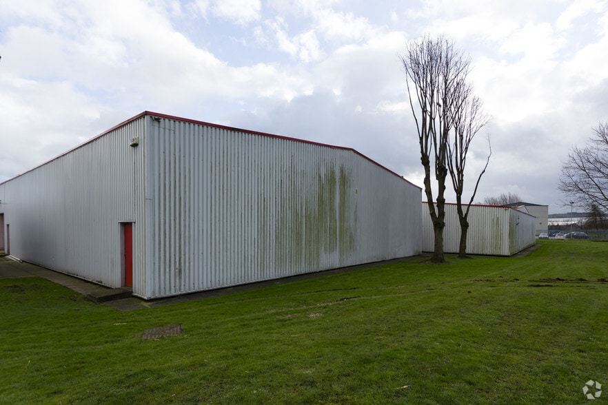 Anchor Bridge Way, Dewsbury to rent - Building Photo - Image 3 of 20