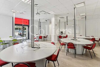 Office in Aix-en-Provence to rent Interior Photo- Image 1 of 3