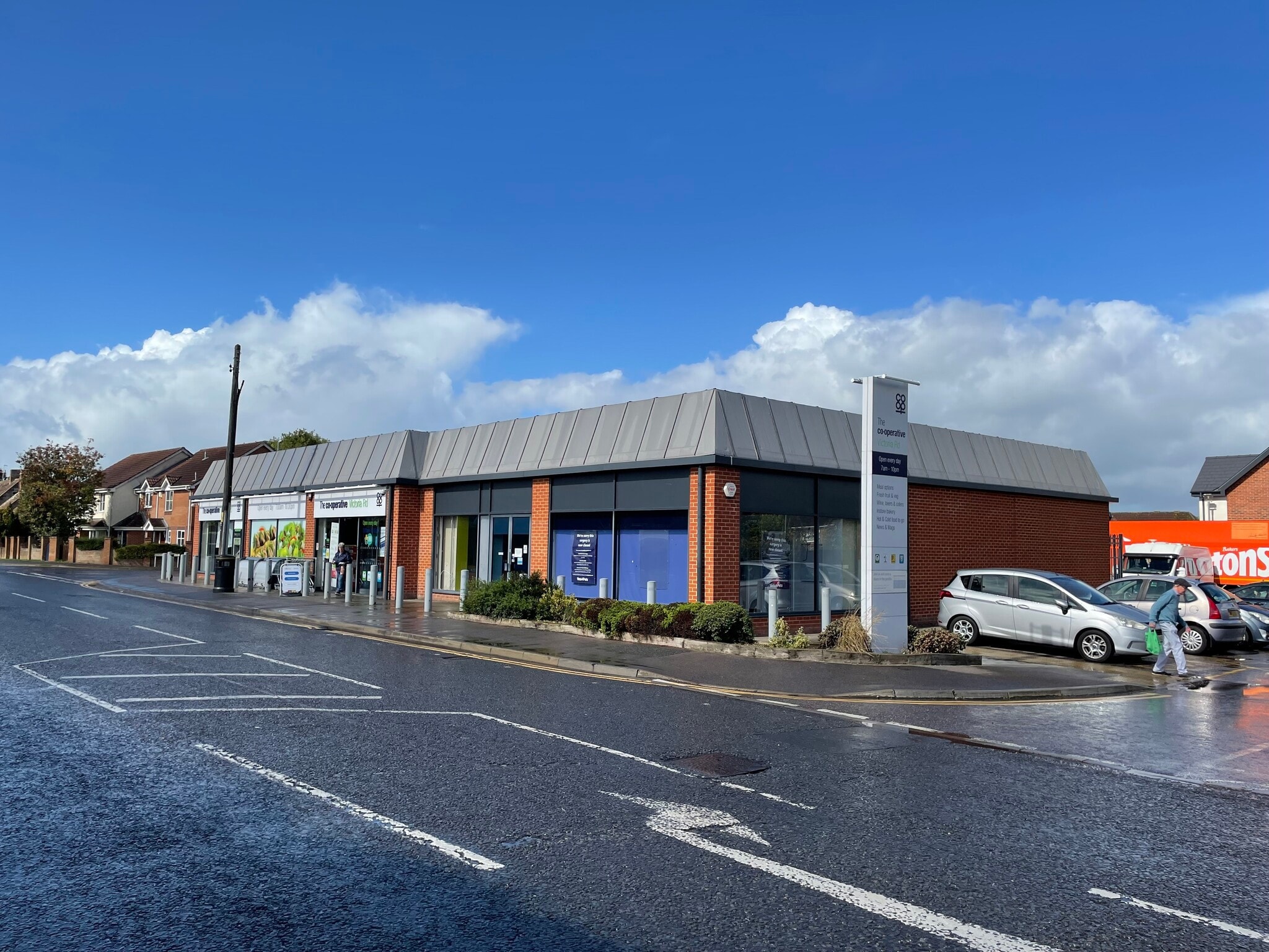 36 Victoria Rd, Warminster to rent Building Photo- Image 1 of 4