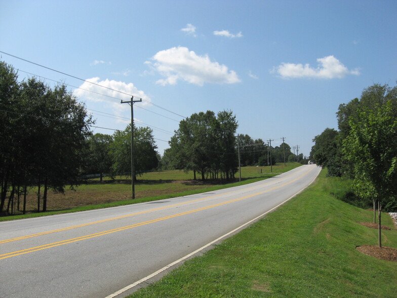 0 W Georgia Rd, Simpsonville, SC for sale - Building Photo - Image 1 of 11