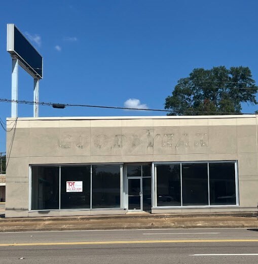 620 W Main St, Tupelo, MS for rent - Building Photo - Image 3 of 8