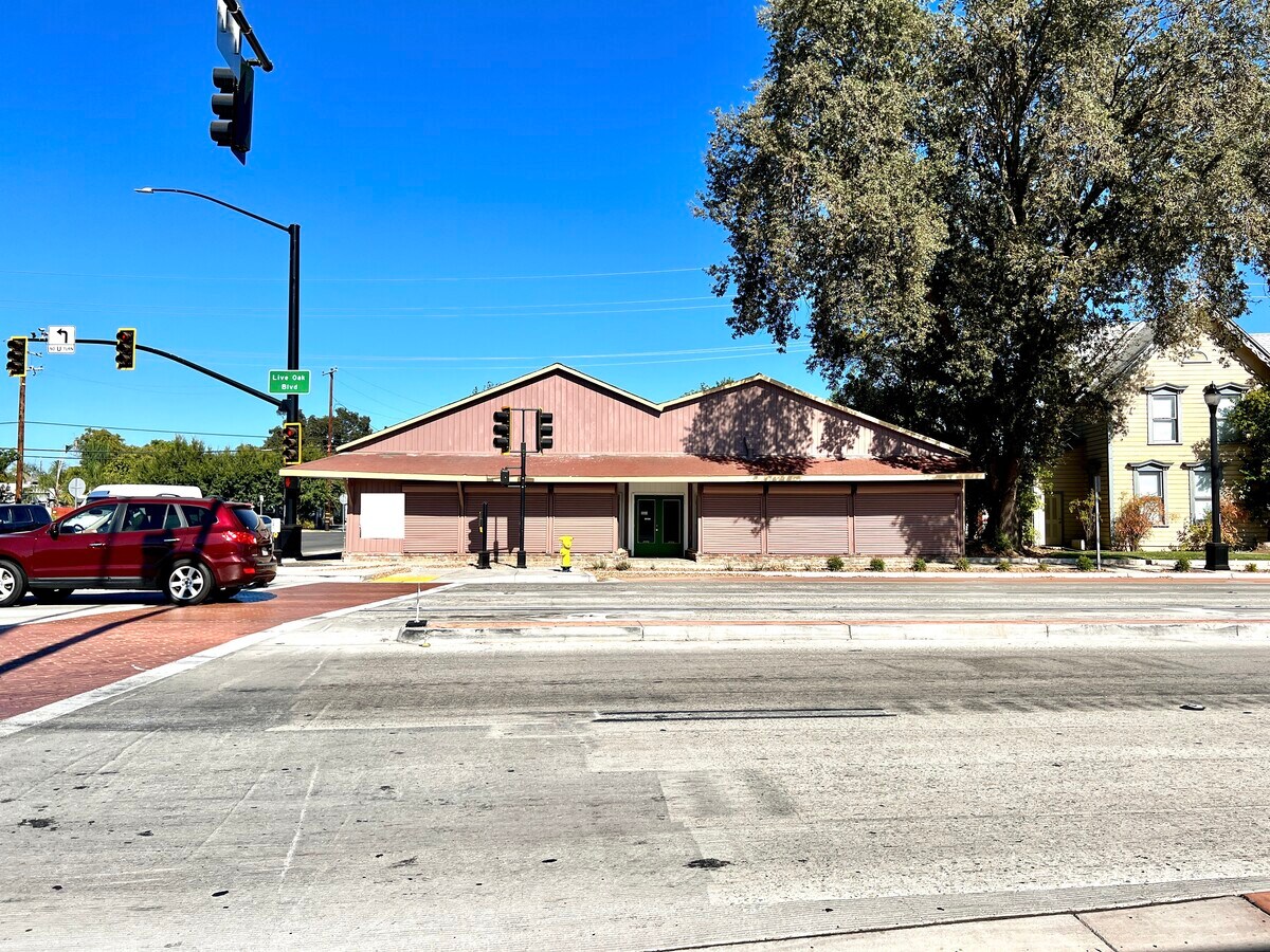 9793 Live Oak Blvd, Live Oak 95953 UK