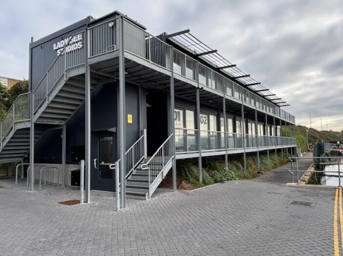 275-281 Albion St, Southwick to rent - Building Photo - Image 2 of 3