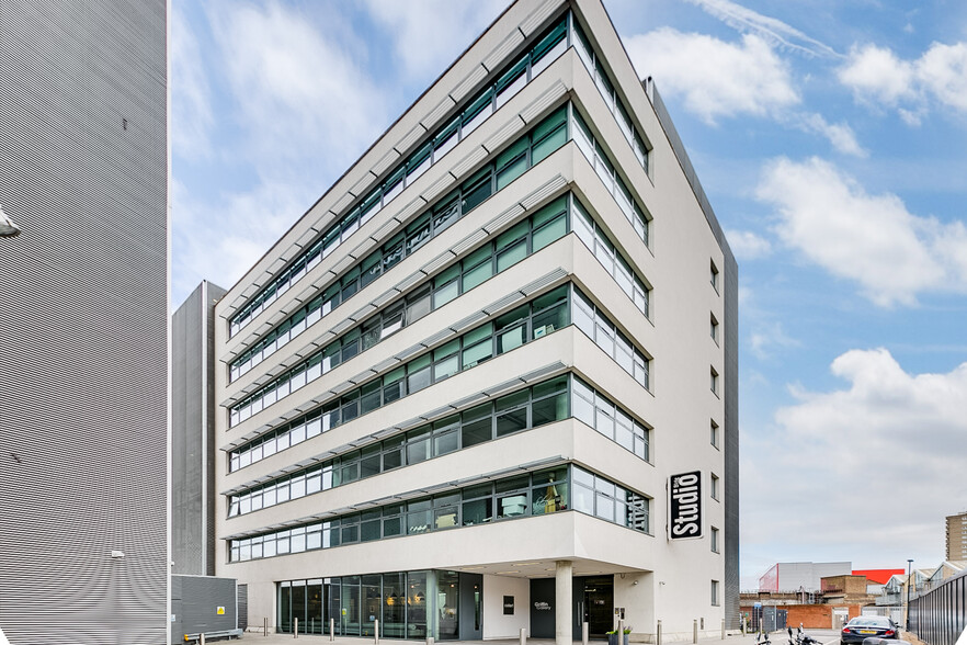 21 Evesham St, London for rent - Building Photo - Image 1 of 8