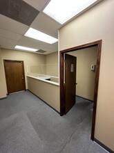 5261-5275 Mendenhall Park Pl, Memphis, TN for rent Building Photo- Image 2 of 7