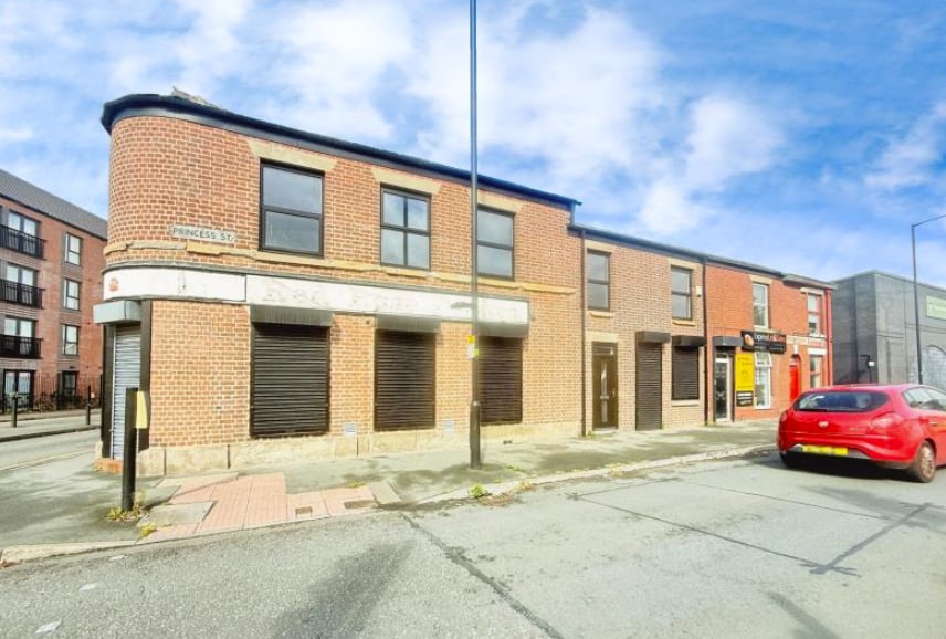 52 Princess St, Leigh to rent - Primary Photo - Image 1 of 1