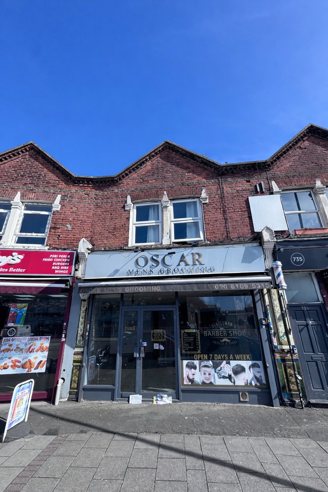 More details for 733 Garratt Ln, London - Retail to Rent