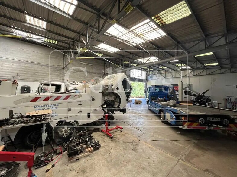 Office in Rousset to rent - Interior Photo - Image 2 of 14