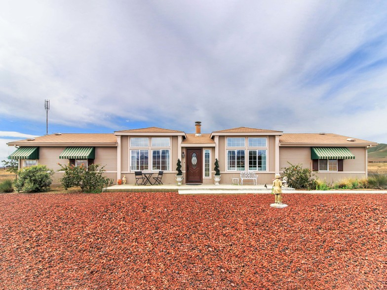 34349 Los Gatos Canyon Rd, Coalinga, CA for sale - Primary Photo - Image 1 of 1