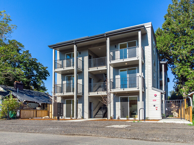 6115 NE Multnomah St, Portland, OR for sale - Building Photo - Image 2 of 23