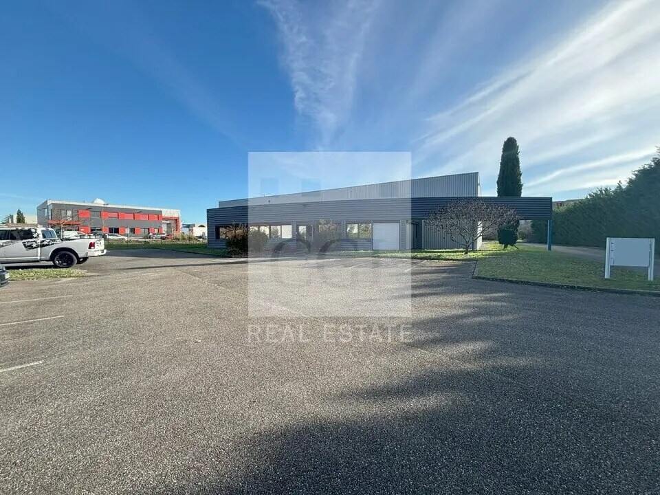 Industrial in Béligneux for sale Primary Photo- Image 1 of 13