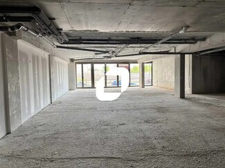 More details for Office, Retail to Rent