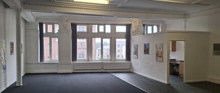 St. Georges Rd, Bolton to rent Interior Photo- Image 2 of 4