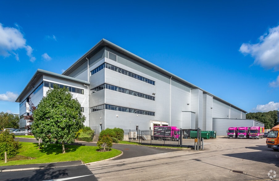 9 Western Ave, Chorley for sale - Building Photo - Image 3 of 9