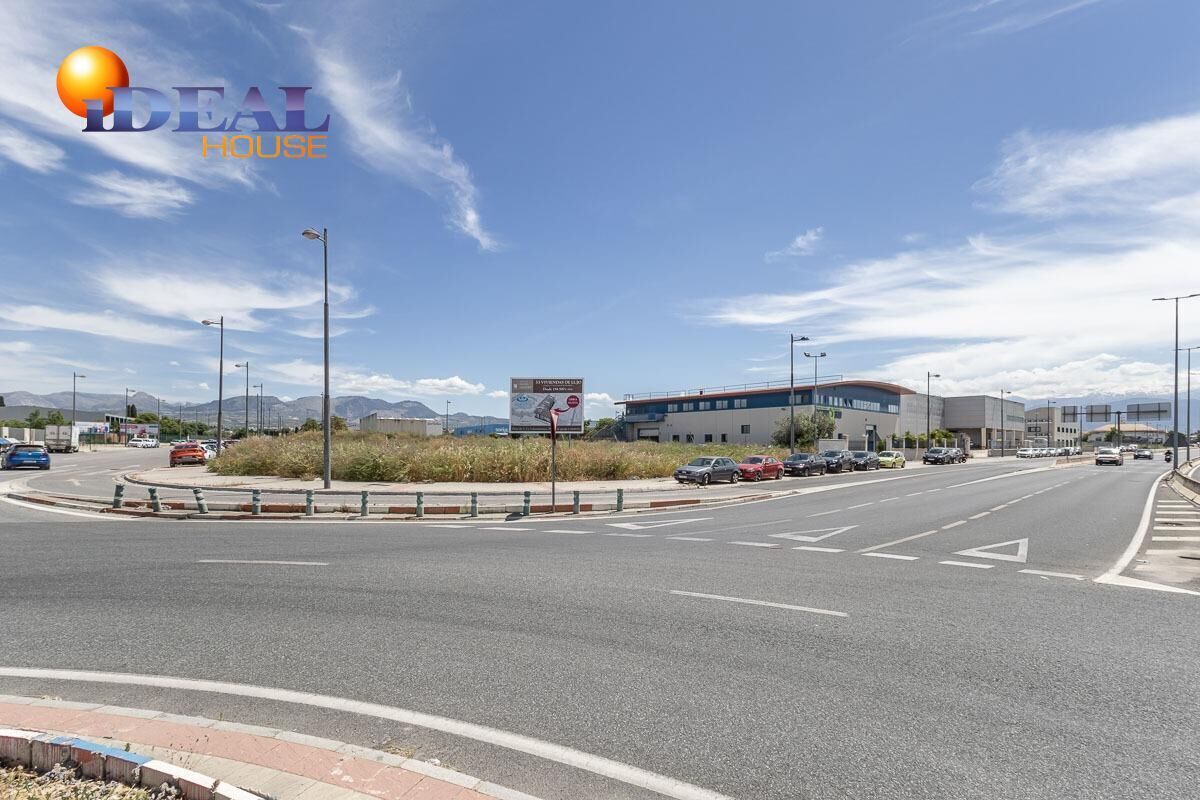 Land in Granada, Granada for sale Building Photo- Image 1 of 13