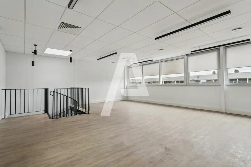 Industrial in Bonneuil-sur-Marne to rent - Interior Photo - Image 3 of 8