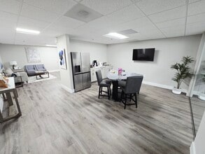 7680 Universal Blvd, Orlando, FL to rent Interior Photo- Image 2 of 11