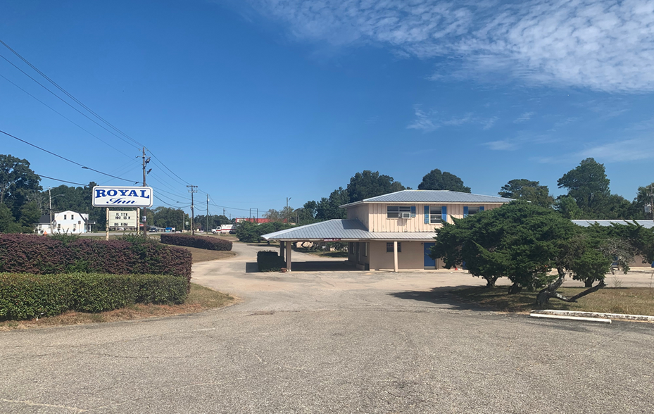 3682 N College Ave, Jackson, AL for sale - Building Photo - Image 1 of 1