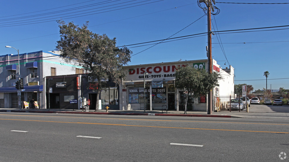 2634 N Figueroa St, Los Angeles, CA for rent - Building Photo - Image 3 of 9