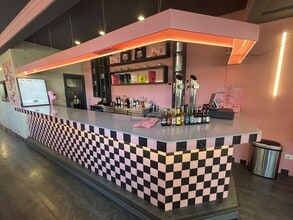 Retail in Madrid, Madrid to rent Floor Plan- Image 1 of 15