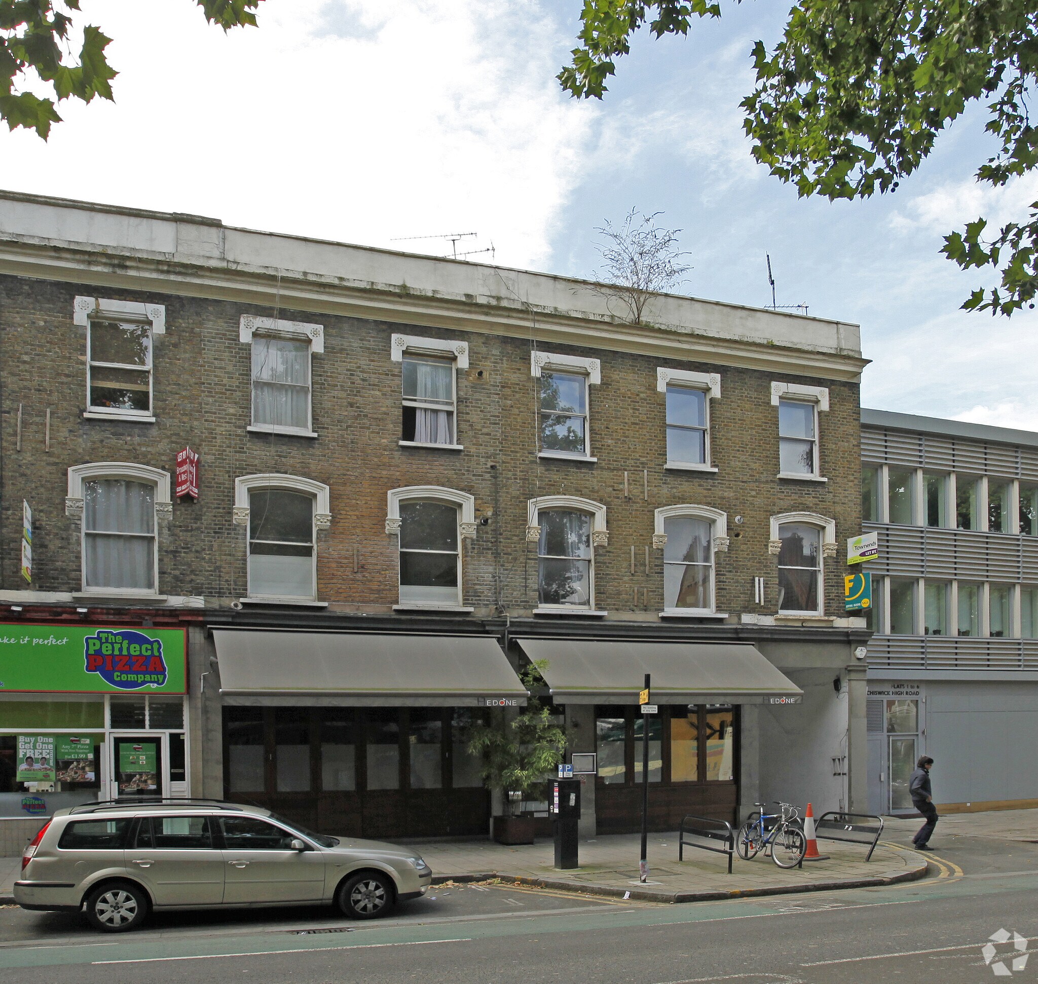 301-303 Chiswick High Rd, London for sale Primary Photo- Image 1 of 1