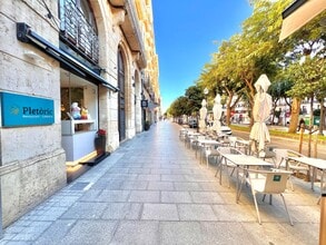 Retail in Tarragona, Tarragona to rent Interior Photo- Image 2 of 25