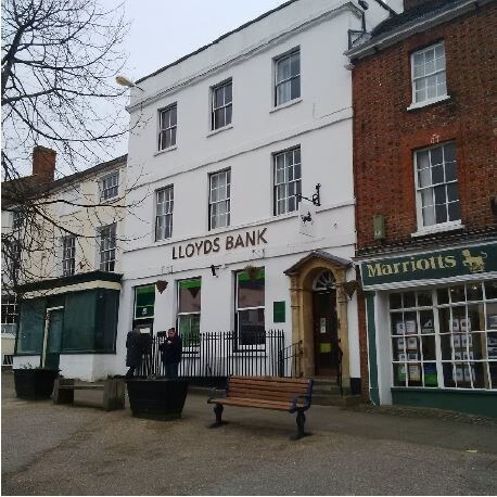 8 Market Pl, Faringdon for sale Primary Photo- Image 1 of 1