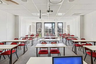 Office in Aix-en-Provence to rent Interior Photo- Image 2 of 3