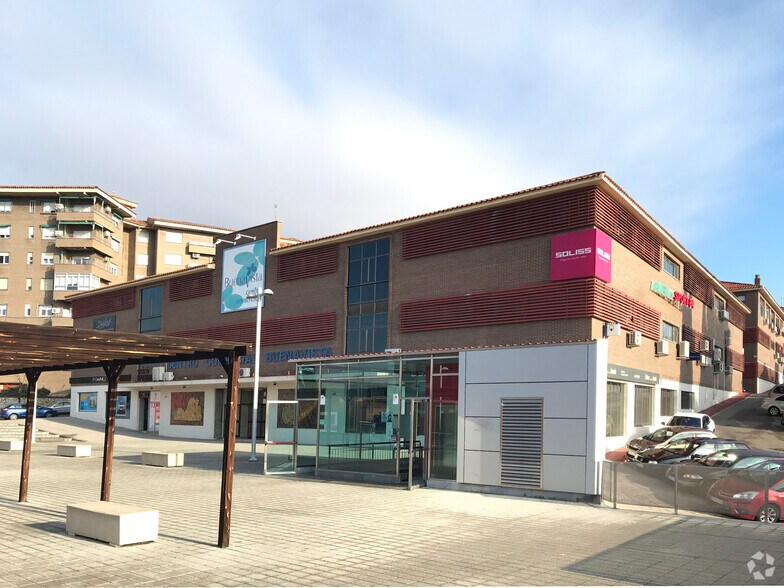 Office / Retail in Toledo, Toledo to rent - Building Photo - Image 2 of 2