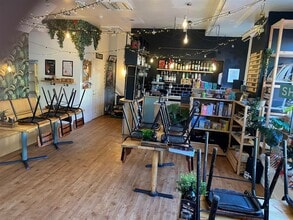 1A Church St, Crewkerne to rent Interior Photo- Image 2 of 10