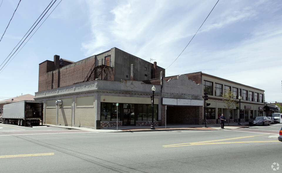 797-807 Washington St, Stoughton, MA for rent - Building Photo - Image 1 of 6