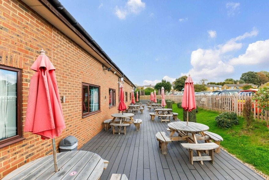 6 Park Av, Maidstone to rent - Primary Photo - Image 2 of 4