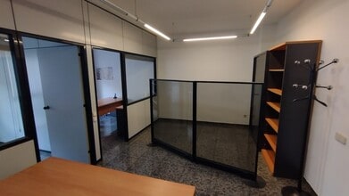 Office in Barcelona, Barcelona to rent Interior Photo- Image 2 of 17
