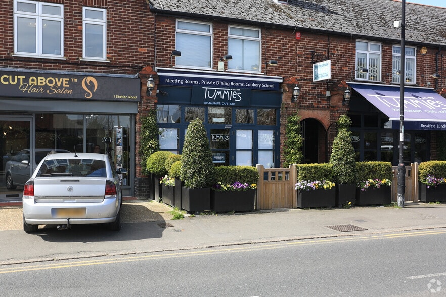 3 Station Rd, Slough for sale - Building Photo - Image 2 of 2