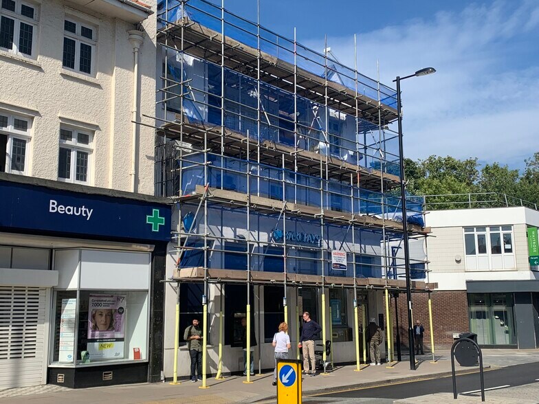 114116 Brighton Rd, Coulsdon, CR5 2ND UK