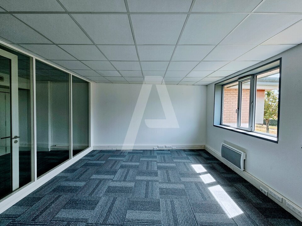21 Rue Jacques Cartier, Voisins-le-Bretonneux to rent Interior Photo- Image 1 of 9