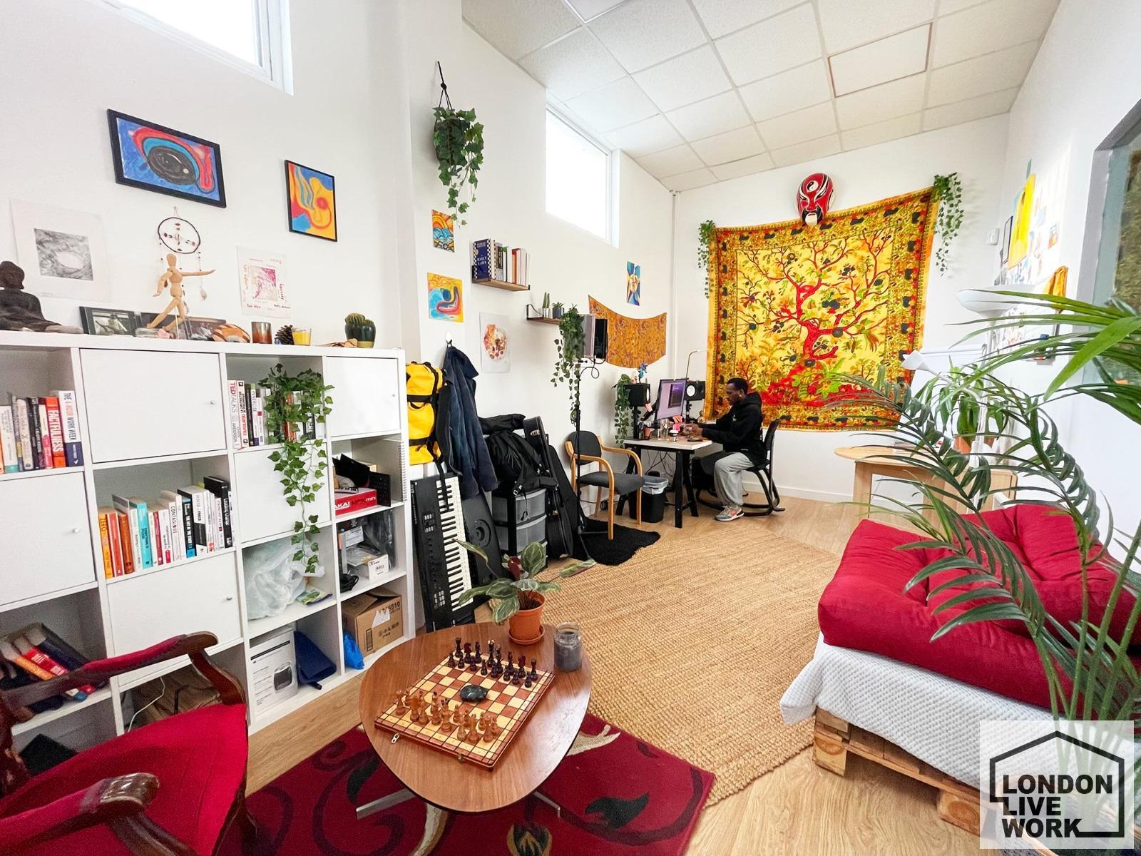 679-691 High Road Leyton, London to rent Interior Photo- Image 1 of 13
