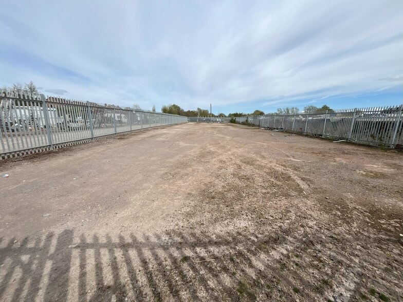 Plot B8, Ross On Wye to rent - Building Photo - Image 3 of 4