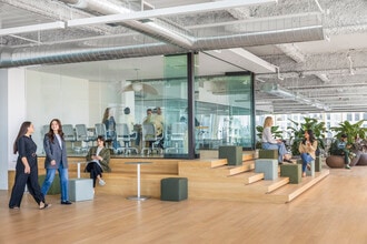 300 Kent Ave, Brooklyn, NY to rent Building Photo- Image 2 of 26