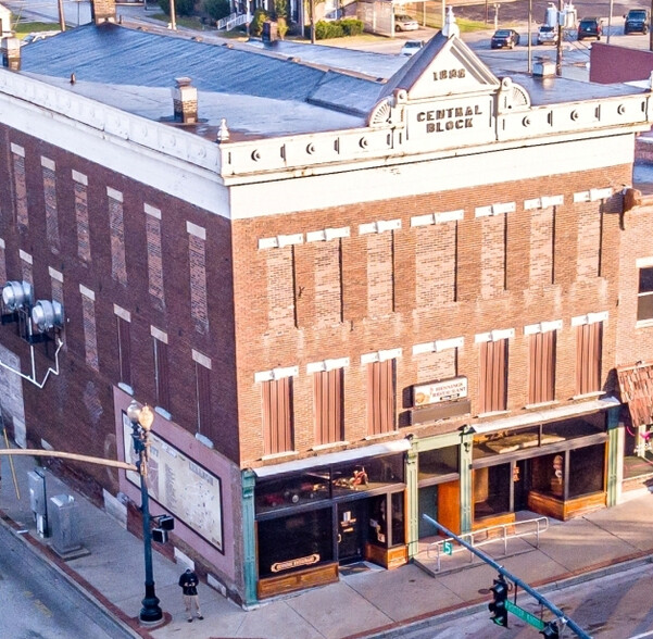 157 W Main St, Lebanon, KY for sale - Primary Photo - Image 1 of 1