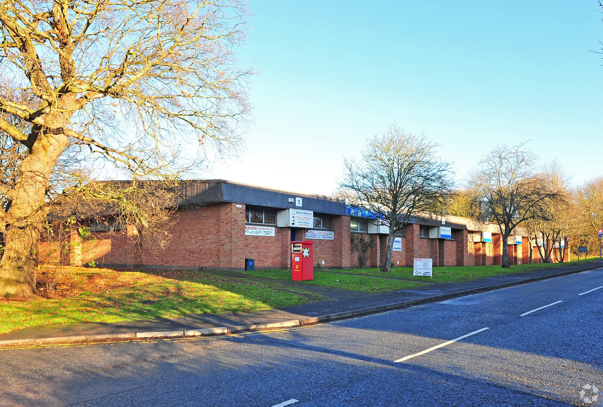 Wassage Way S, Hampton Lovett to rent Primary Photo- Image 1 of 8