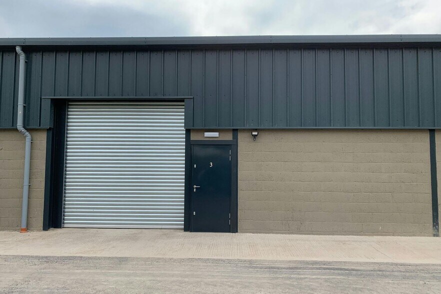 Upton Grey, Upton Grey for sale - Building Photo - Image 1 of 1