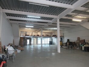 24 Deer Park Rd, London to rent Interior Photo- Image 2 of 6
