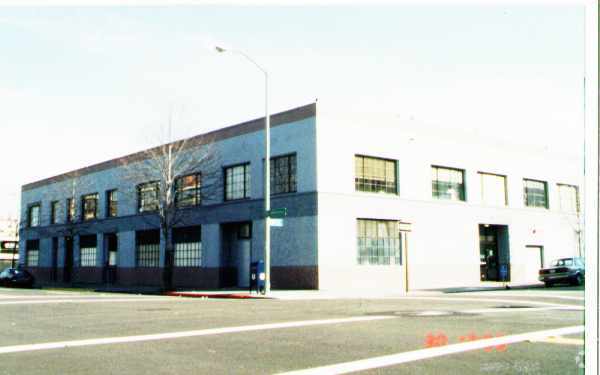 1825 San Pablo Ave, Oakland, CA for rent - Building Photo - Image 1 of 8